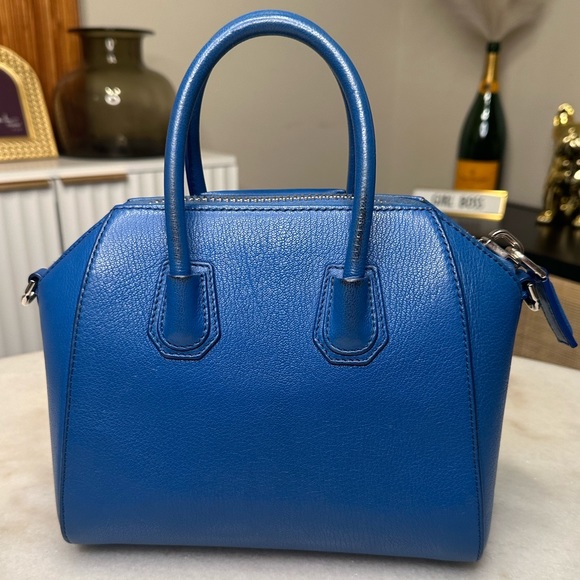 Givenchy Blue mini antigona crossbody - Picture 4 of 12